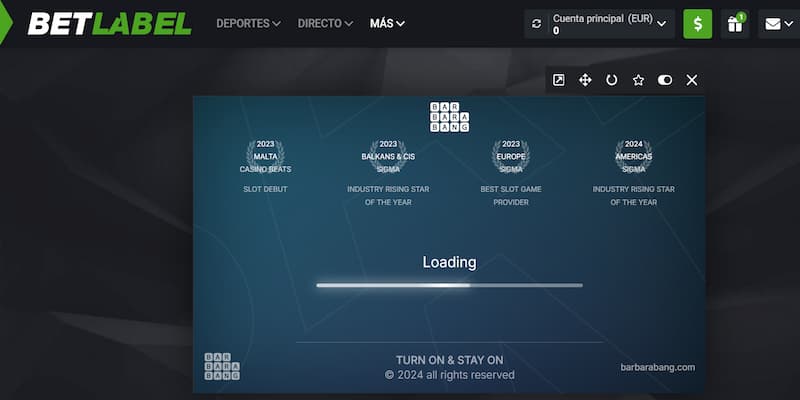 Panel de juego vibrante y colorido con un recuadro informativo sobre los premios y nominaciones del casino Betlabel
